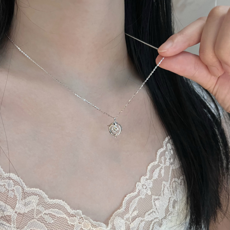 Colier din argint 925 cu motif Delfin-Stea, lanț reglabil 21–50 cm, greutate pandantiv 2,17 g