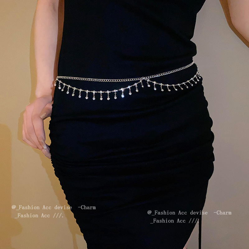 Lanț talie cu ciucuri, design metal dublu strat, stil vânt rece; material: metal; cercuri curelei: multiple; lungime: 80–100 cm; lățime: 4,4 cm