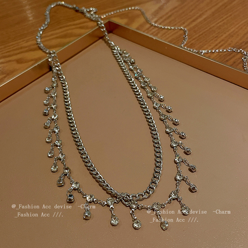 Lanț talie cu ciucuri, design metal dublu strat, stil vânt rece; material: metal; cercuri curelei: multiple; lungime: 80–100 cm; lățime: 4,4 cm