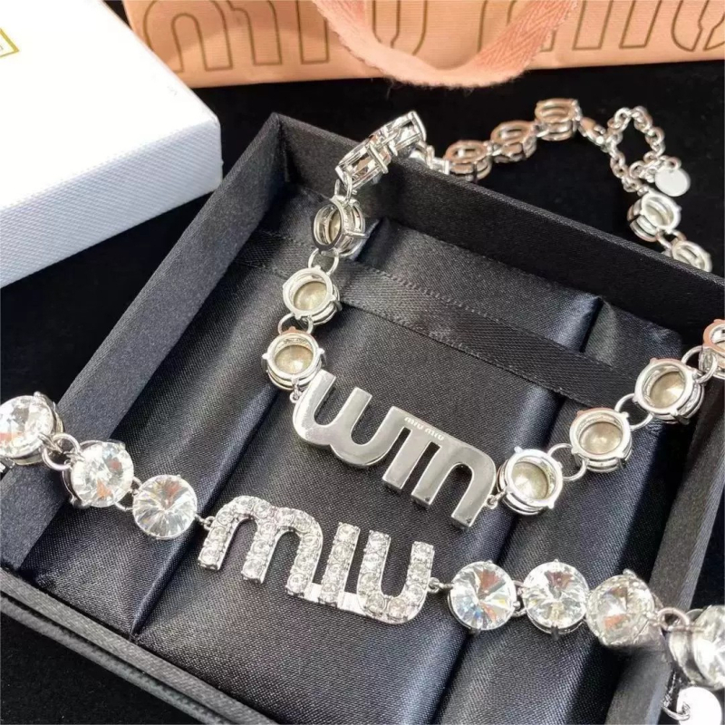 Ogrlica za ključnu kost od legure s dijamantnom obradom, obični lanac, oblik slova/brojeva/teksta, Treasure Jewelry