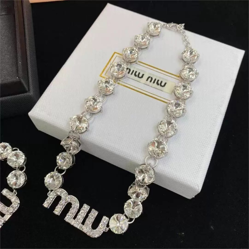 Ogrlica za ključnu kost od legure s dijamantnom obradom, obični lanac, oblik slova/brojeva/teksta, Treasure Jewelry
