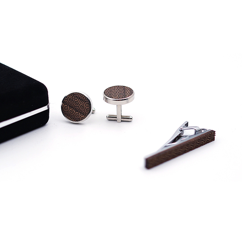 Подаръчен комплект маншетни копчета и клип за ръкавели: сплав, орехово дърво и месингови детайли, ретро стил, геометричен дизайн, лаково покритие XT-011