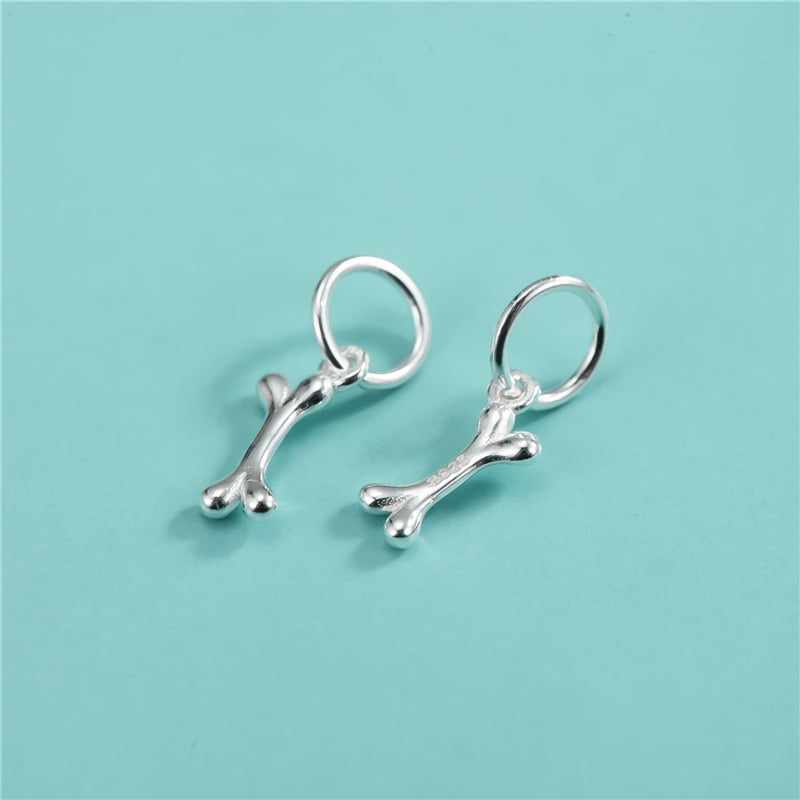 Κρεμαστό σε σχήμα οστού από ασήμι S925, ηλεκτροπλατίωση, κρυστάλλιες λεπτομέρειες