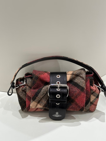 Sieviešu vilnas soma ar Saturn rakstu—retro stilā, loka formas soma, pārseguma aizvēršana, iekšējā rāvējslēdzēja kabata, poliestera oderējums