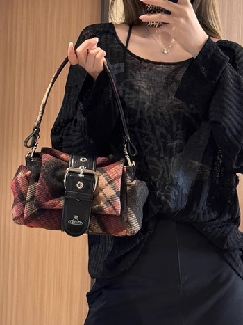 Sieviešu vilnas soma ar Saturn rakstu—retro stilā, loka formas soma, pārseguma aizvēršana, iekšējā rāvējslēdzēja kabata, poliestera oderējums