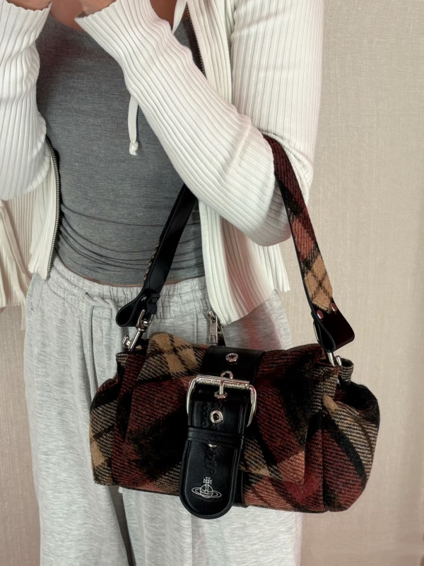 Sieviešu vilnas soma ar Saturn rakstu—retro stilā, loka formas soma, pārseguma aizvēršana, iekšējā rāvējslēdzēja kabata, poliestera oderējums