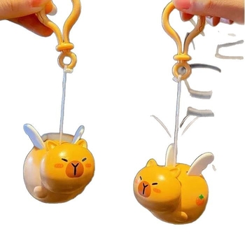 Капибара ключодържател – карикатурна пластмасова играчка, с връзка за дърпане и висулка за раница, индивидуално опакована