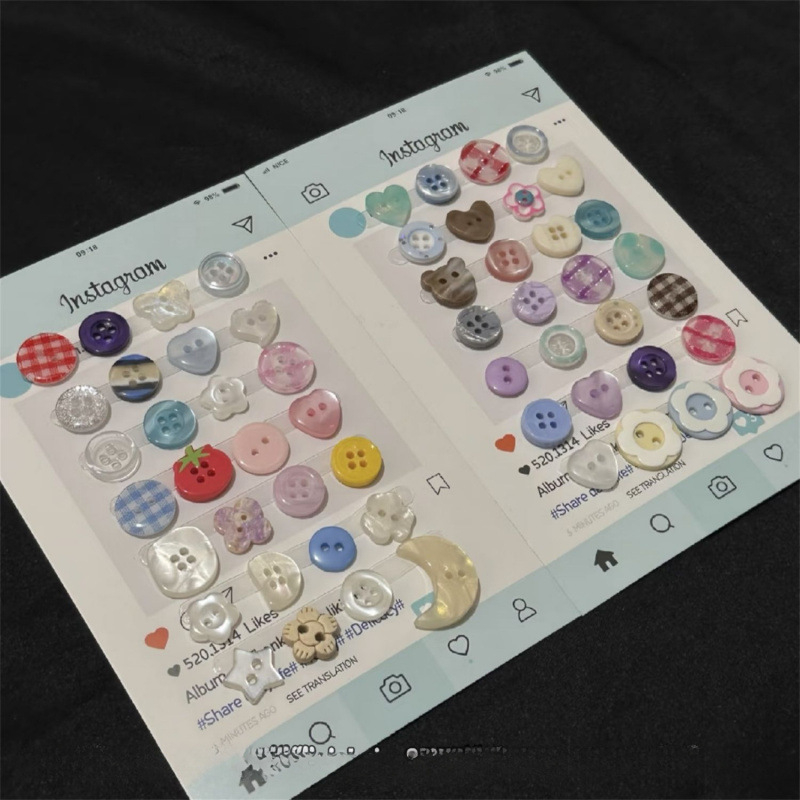 Set DIY nasturi și mărgele într-o cutie misterioasă pentru decorarea caietelor și hainelor; capac din plastic acrilic, legare cu 1 inel, stil simplu de caiet