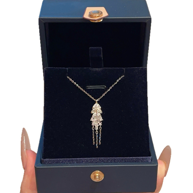 Colier din argint 925 cu motiv stea cu ciucuri și spic de grâu, inspirat de Hepburn, pentru femei