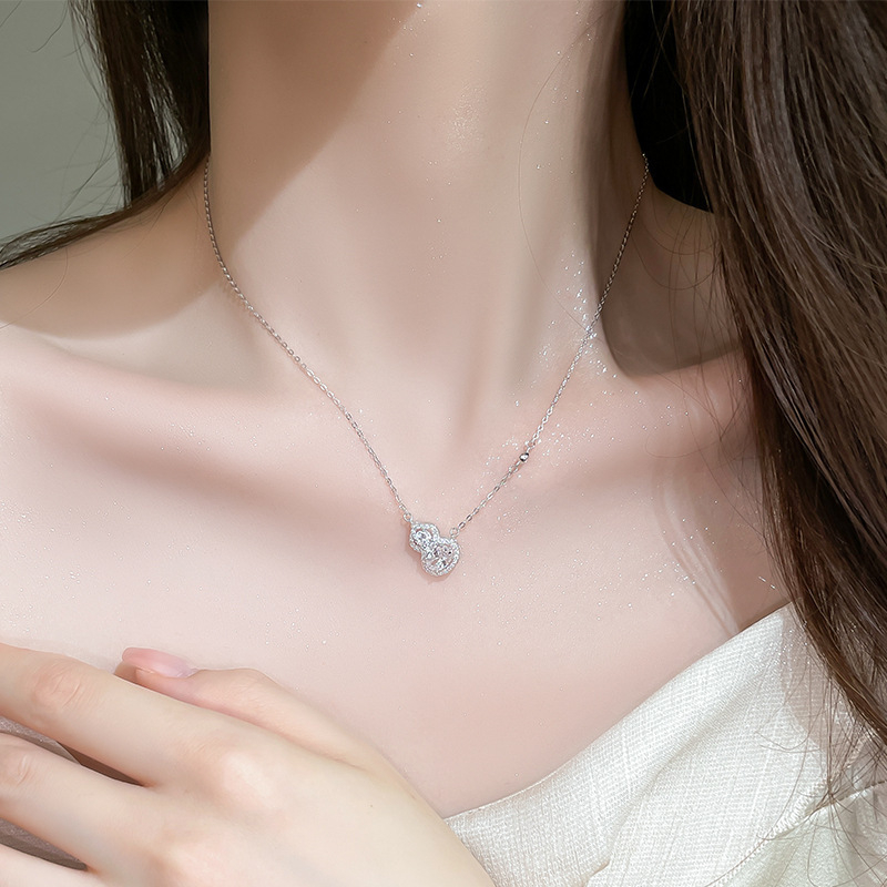 Nyaklánc 925-ös sterling ezüstből, Zirconia medállal, állat/zodiákus forma, O-alakú lánccal, márka Tifani