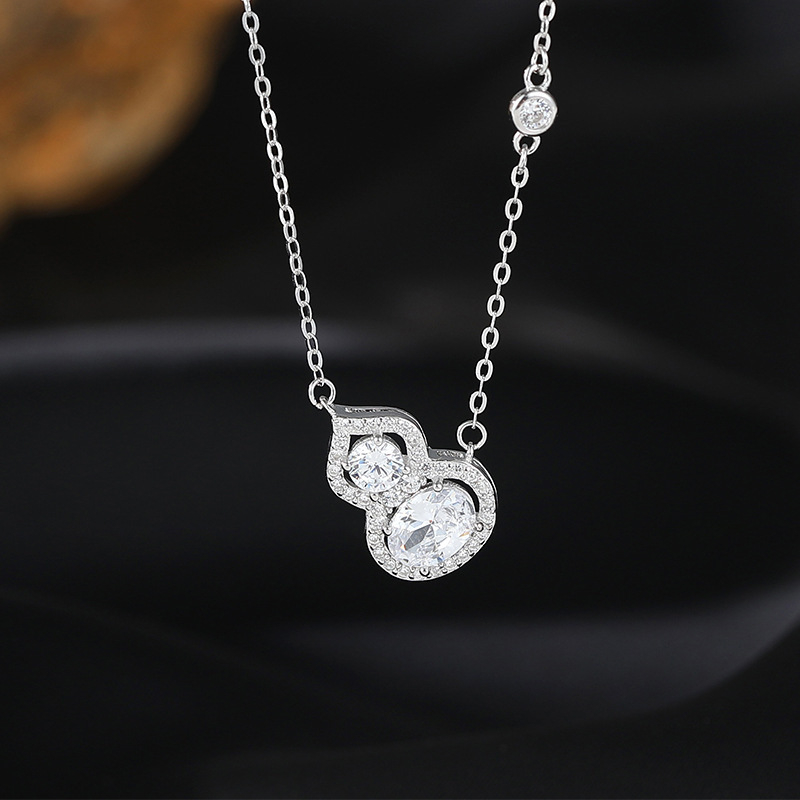 Nyaklánc 925-ös sterling ezüstből, Zirconia medállal, állat/zodiákus forma, O-alakú lánccal, márka Tifani