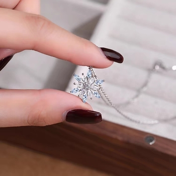 925 ezüst kristály hópehely nyaklánc, geometriai medál, keresztlánc, 2,8 g, könnyed luxus stílus