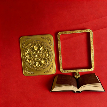 Геометрично колие от титанова стомана с прецизна изработка, екзотичен литературно-ретро стил