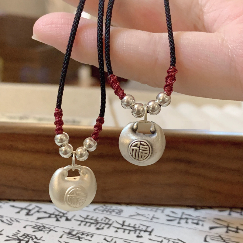 Ogrlica od srebra 999, ručno pleteni užadni lanac, srebrni privjesak