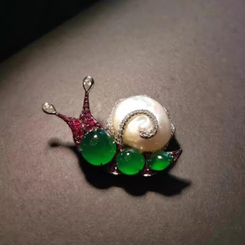 Broš za rever sa pužem - legura, elektroplatiranje, ženski, svestrani stil