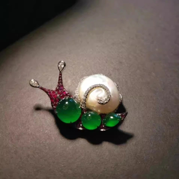 Broš za rever sa pužem - legura, elektroplatiranje, ženski, svestrani stil