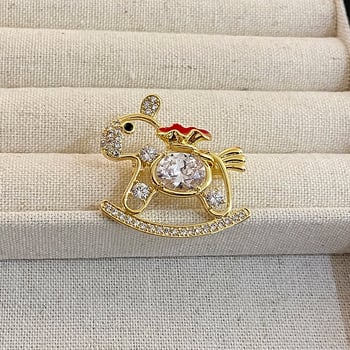 Broš od legure, elegantan životinjski motiv (konj), dizajn jesen 2025, DH4178.