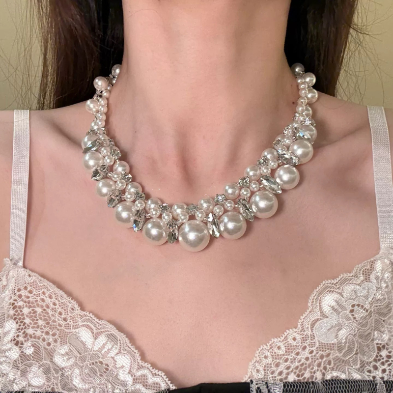 Choker ogrlica s geometrijskim umjetnim biserom, elektroplatirani završni sloj, običan lanac, palatni stil