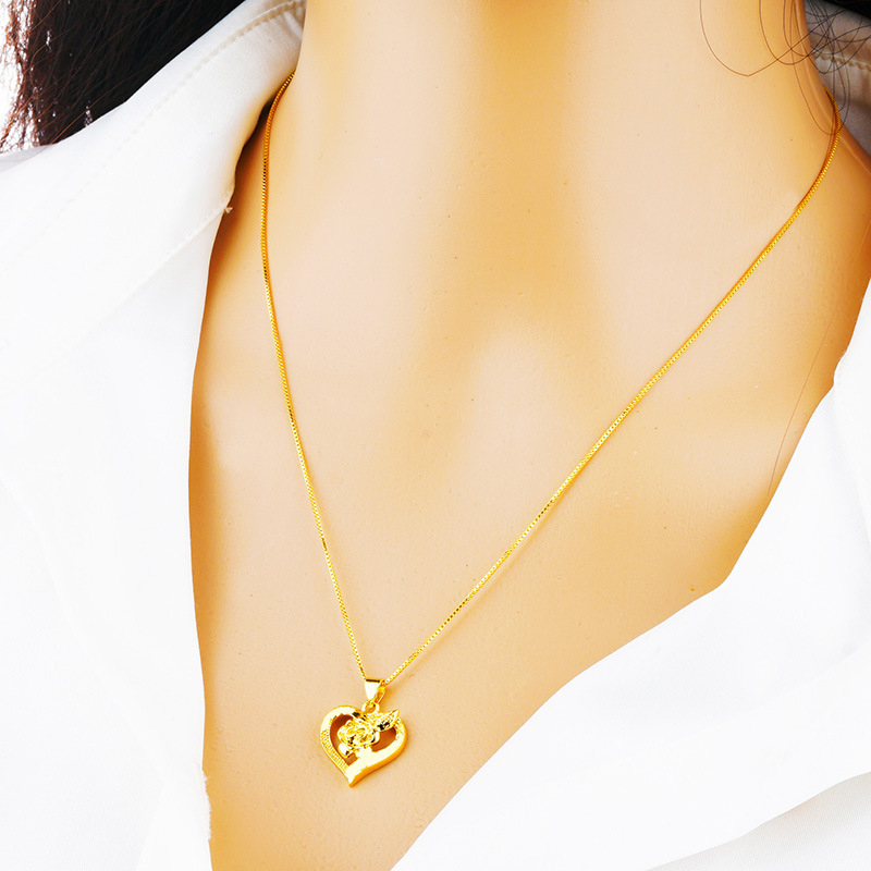 Медна огърлица със сърце и цвете, електроплатирана, марка Golden World, серия Висулка