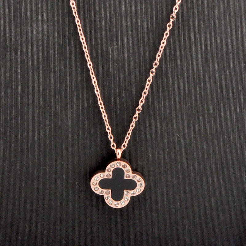 Korejski stil: lanac s usnama i privjeskom četverolistne djeteline – titan čelik, ružičasto zlatno premazivanje, ogrlica ključne kosti