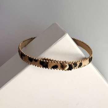 Colier choker cu lanț transversal și materiale mixte, brand Mkmk, formă: Altă, sezon: Vară 2025