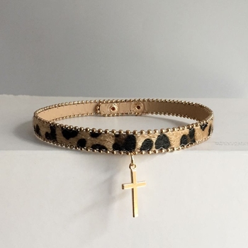 Colier choker cu lanț transversal și materiale mixte, brand Mkmk, formă: Altă, sezon: Vară 2025