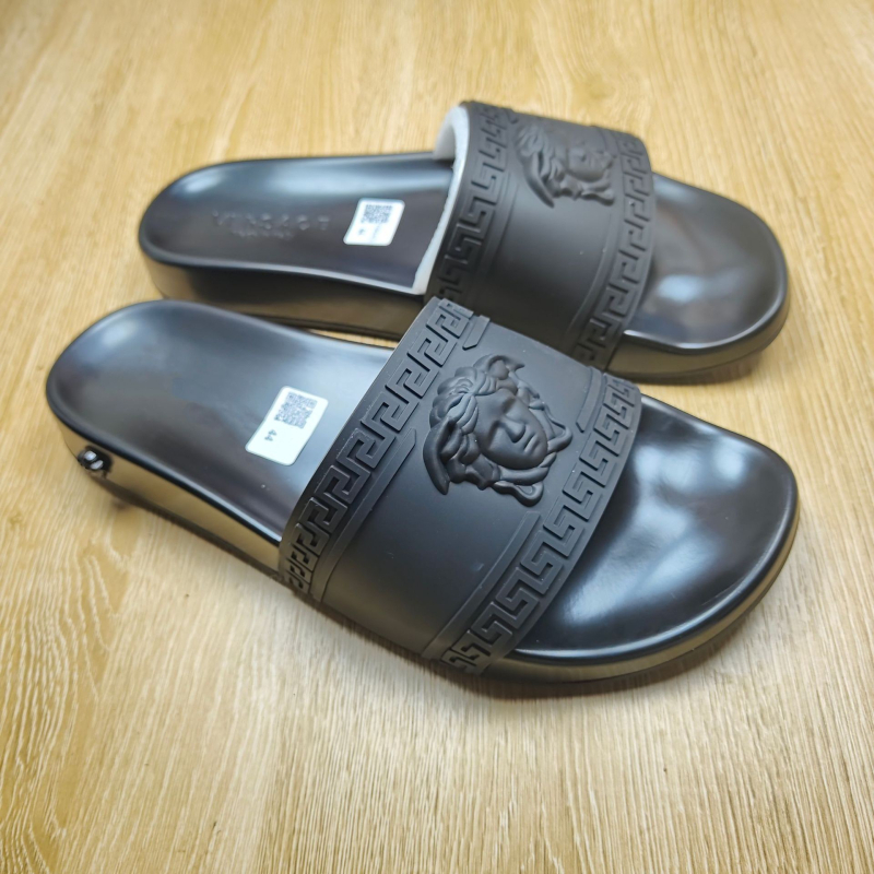 Slapi unisex din cauciuc, cu design deschis și respirabil pentru vara 2025