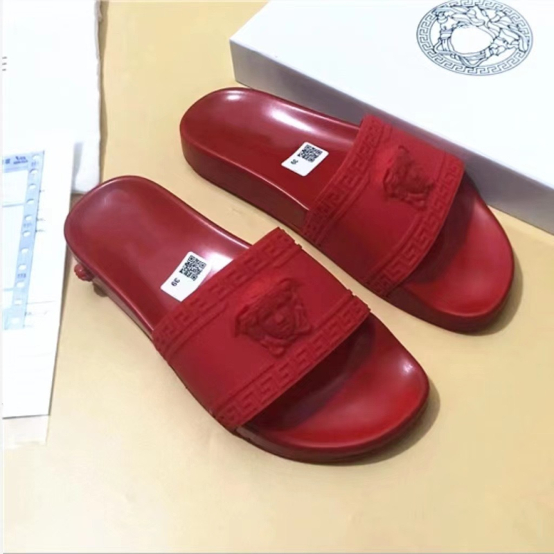 Slapi unisex din cauciuc, cu design deschis și respirabil pentru vara 2025