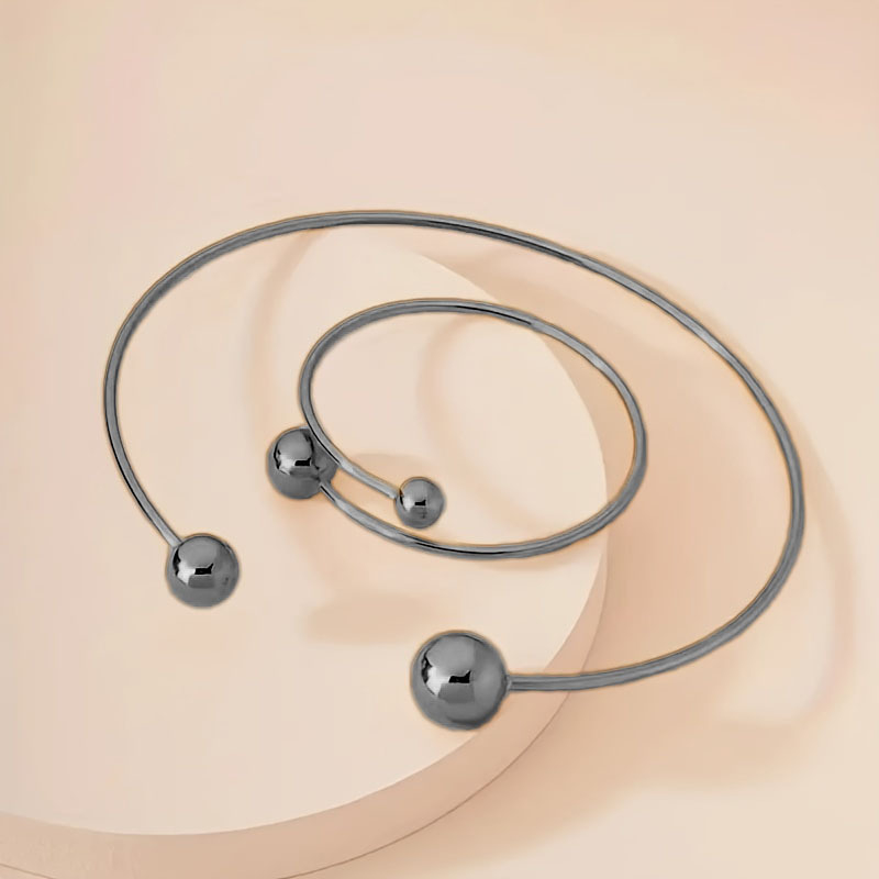 Железна огърлица-форма яка за жени със висулка от желязо | Тип: яка • Стил: модни бижута • Лято 2024