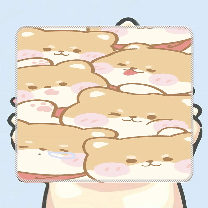 Malá podložka pod myš z prírodnej gumy, protišmyková, potlač transferom, možnosť prispôsobenia