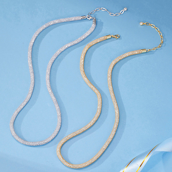 Geometrijski 925 srebrni choker s pletenim lancem i privjeskom od 925 srebra (Materijal: 925 srebro; Lanac: prepleten; Privjesak: 925 srebro)