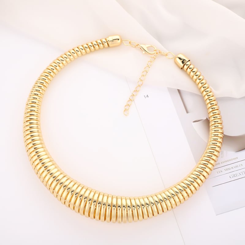 Colier metalic tip guler, mărka Chu shang, stil personal, greutate 130 g, lansare toamnă 2024