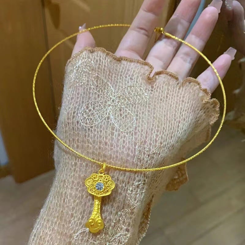 Colier clavicular Jinqi din cupru, design Bow-Tie, lanț cu cruce, iarnă 2025