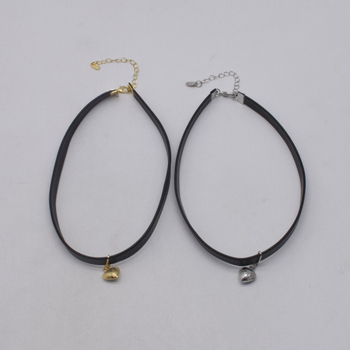 Bőr nyaklánc szerelmes medállal, ins stílusban, női ékszer (Anyag: Bőr; Stílus: Ins; Medál: Szerelmes; Kategória: Nyaklánc; Célcsoport: Nők)