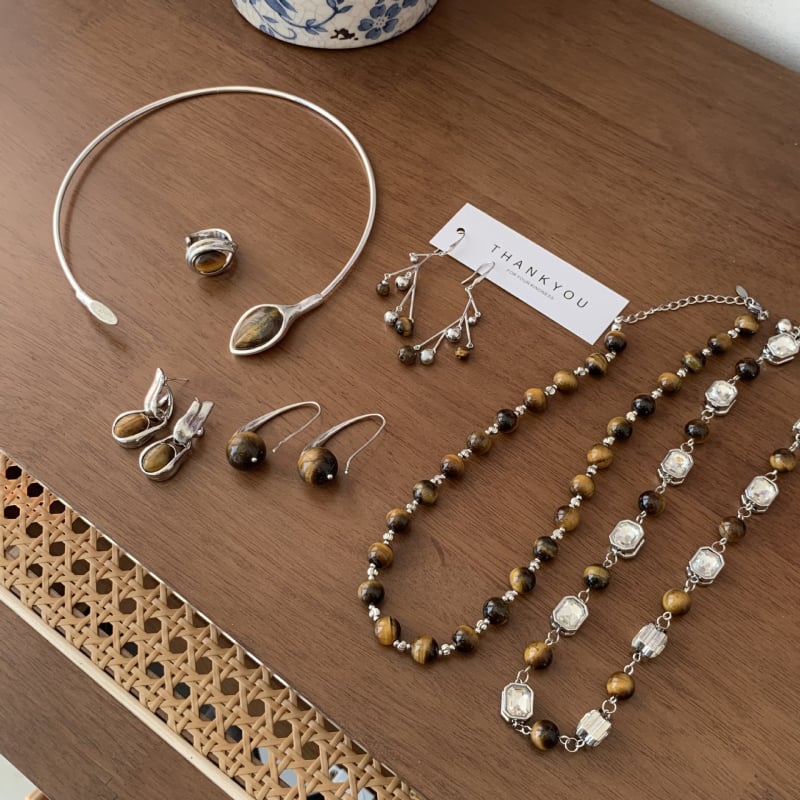 Colier cu piatră ochi de tigru, formă de șarpe, design independent — material mixt, pandantiv: aliaj, stil: U, lanț: obișnuit