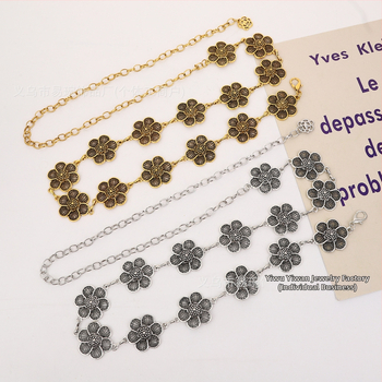 Ženský kovový pásový reťaz – dĺžka 110 cm, šírka 3 cm, s jedným kruhom, univerzálny etno-inšpirovaný dizajn