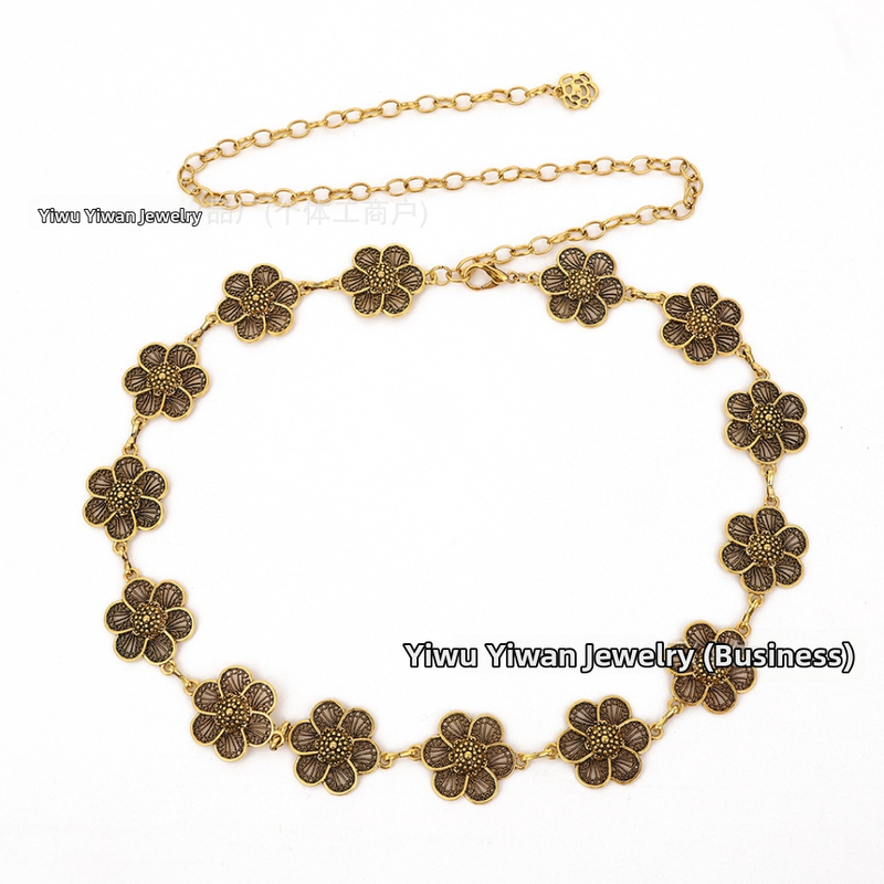 Ženský kovový pásový reťaz – dĺžka 110 cm, šírka 3 cm, s jedným kruhom, univerzálny etno-inšpirovaný dizajn