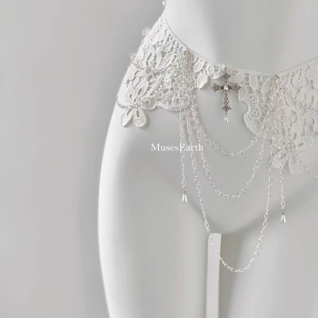 Pojasni lanac – gotičko Lolita motiv, pleteni, miješani materijali; oblik mašne i kapljice; kristalni detalji; unisex, francuski stil