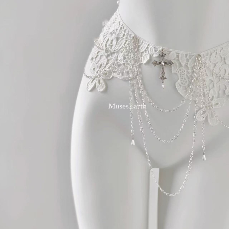 Pojasni lanac – gotičko Lolita motiv, pleteni, miješani materijali; oblik mašne i kapljice; kristalni detalji; unisex, francuski stil