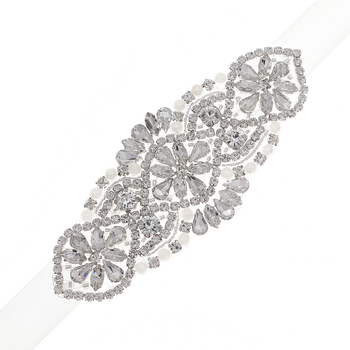 Centură de mireasă cu perle și cristale, cusută manual, cataramă împletită, bază țesută, tratament diamant