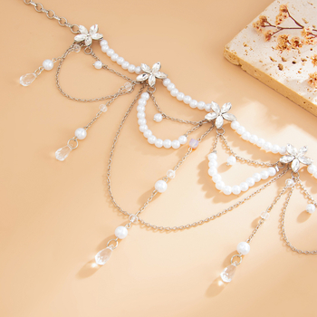 Pásová retiazka s strapcami, kvietkovými perličkami a krištáľmi, ručne vyrobená zo zliatiny