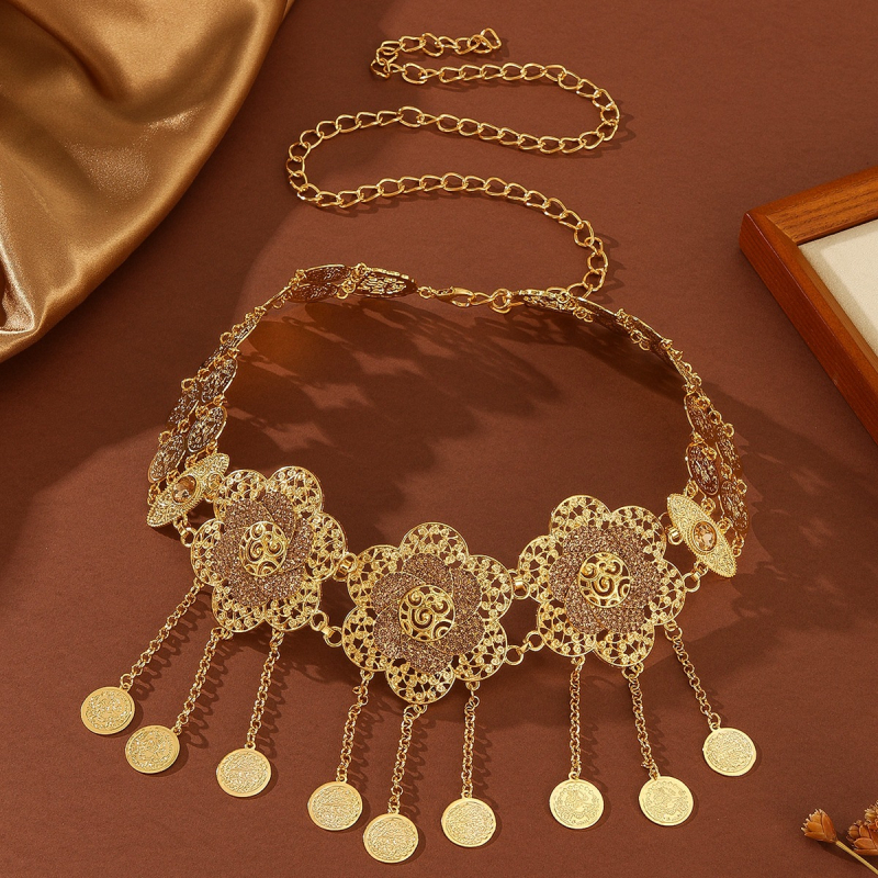 Bedrový reťaz s dutým kvetom a mincou, zliatina, elektroplakovanie, pôvodný dizajn