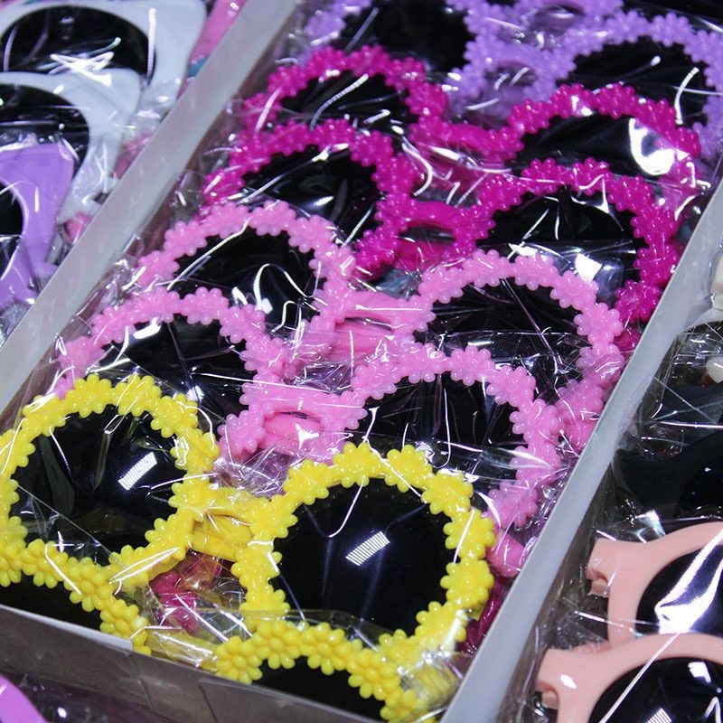 Detské slnečné okuliare – Značka Unique, Nepolarizované, UV odolnosť: Iná, rám: TR+metal, Šošovky: set, Štýl: špeciálne tvarované zrkadlo, Priepustnosť: Kategória 2 slnečné zrkadlo, Jar 2024