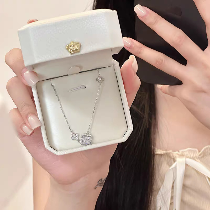 Colier Livani din argint 925, lanț clavicular, prelucrare de precizie, greutate aproximativ 3 g