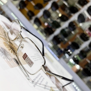 Presbiopijske naočale, model 8015, staklene leće, asferične leće, metalni okvir, puni okvir, unisex, odrasli