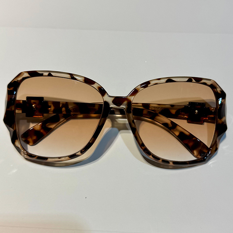 Olvasó szemüveg - négyzet alakú teljes keret, PC keret, AC lencsék, leopárd mintázat, kéttónusú gradiens