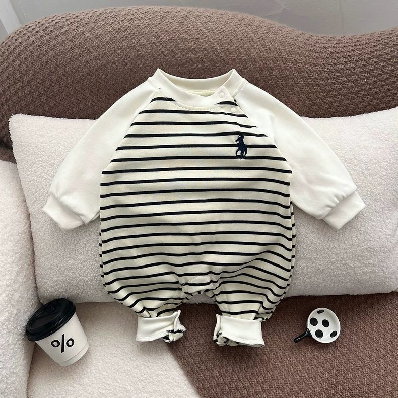 Baby kombinezon – dugi rukav, 90% pamuk, proljetni unisex model, prednje kopčanje u jedan red kopči, bez kapuljače