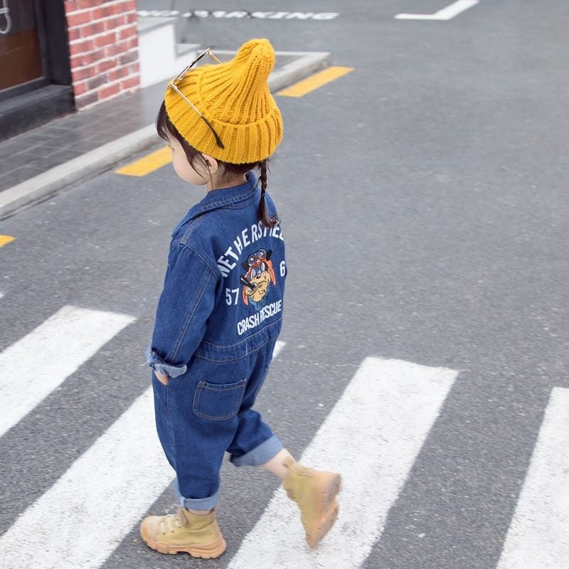 Denim kombinezon za djecu, dugi rukavi, unisex, crtani motiv, proljeće–jesen.