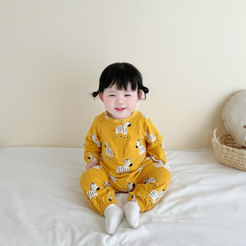 Újszülött pamut overál hosszú ujjú, uniszex, 95% pamut, tavasz–ősz