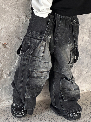 Fiúknak szóló koreai stílusú farmer, 62% pamut, középmagas derekú, elasztikus derékrész, enzimes mosás, puha felület